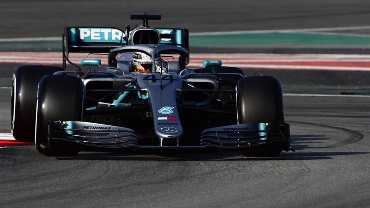 Hamilton no quiere ceder terreno ante los Ferrari