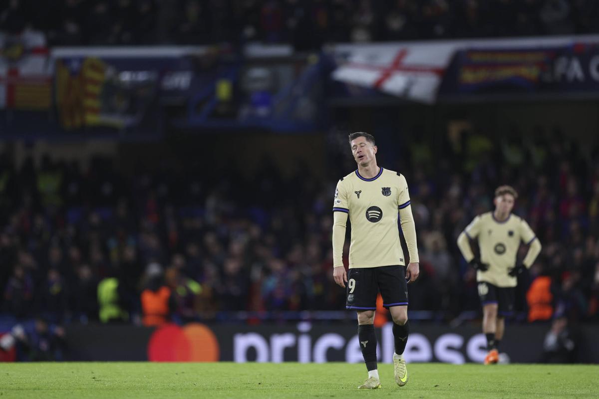 Lewandowski estuvo perdido en el ataque barcelonista