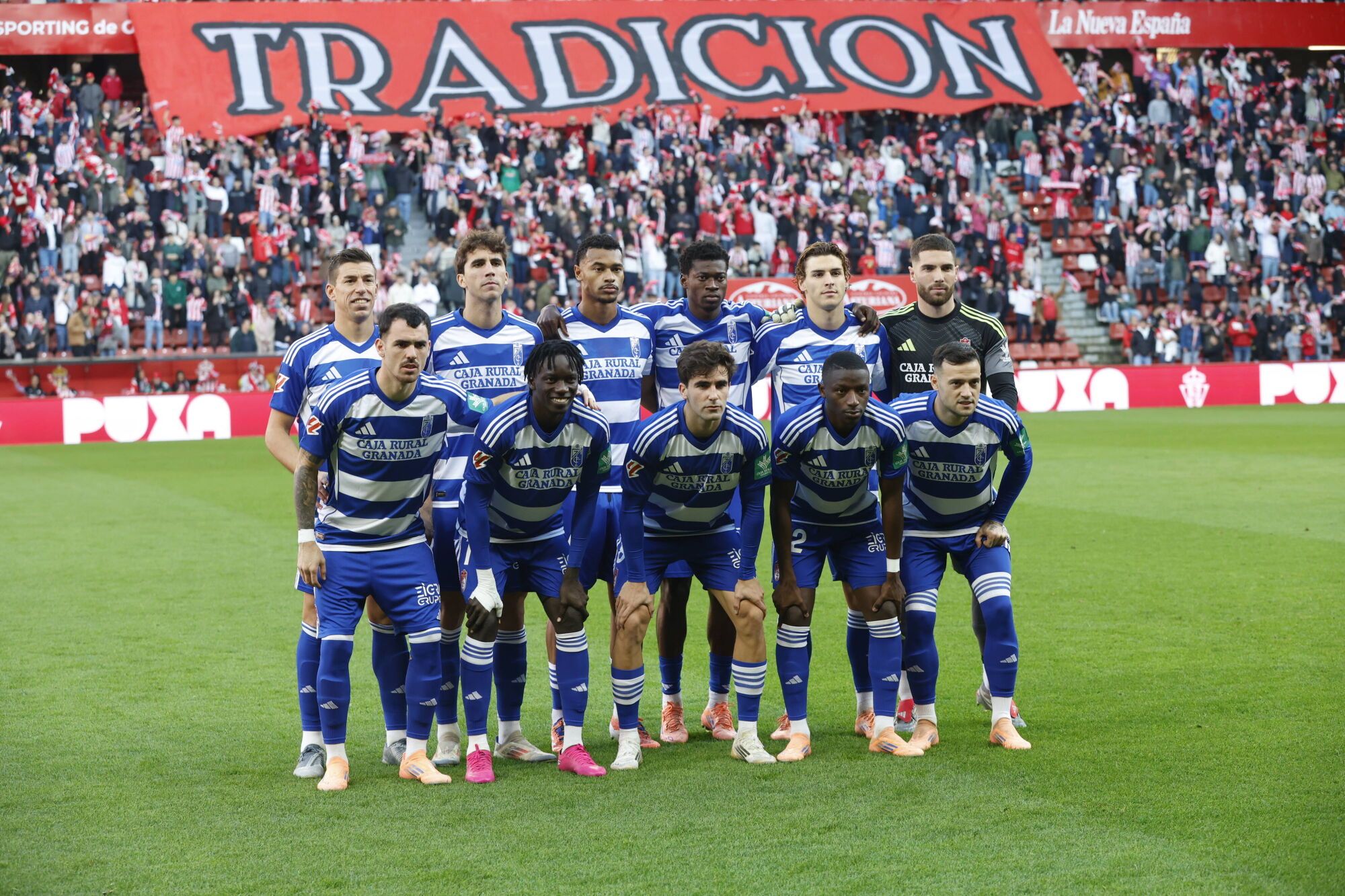 EN IMÁGENES: Gran victoria del Sporting contra el Granada en El Molinón