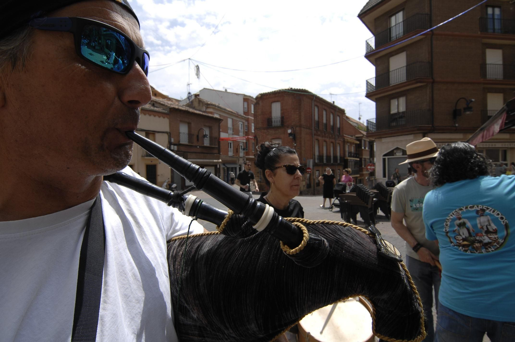 GALERÍA | Pasacalles de gigantes y cabezudos