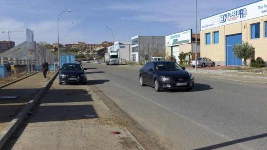 La Policía evita el robo del cableado de cobre de las farolas del polígono Benavente II