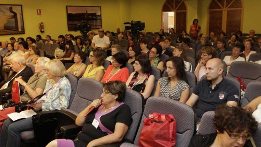 Asistentes a la conferencia inaugural del Congreso, en la escuela de Hostelería y Turismo de Begoña.