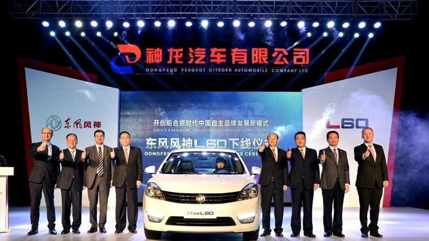 La china Dongfeng baraja producir coches en Europa en fábricas de Stellantis