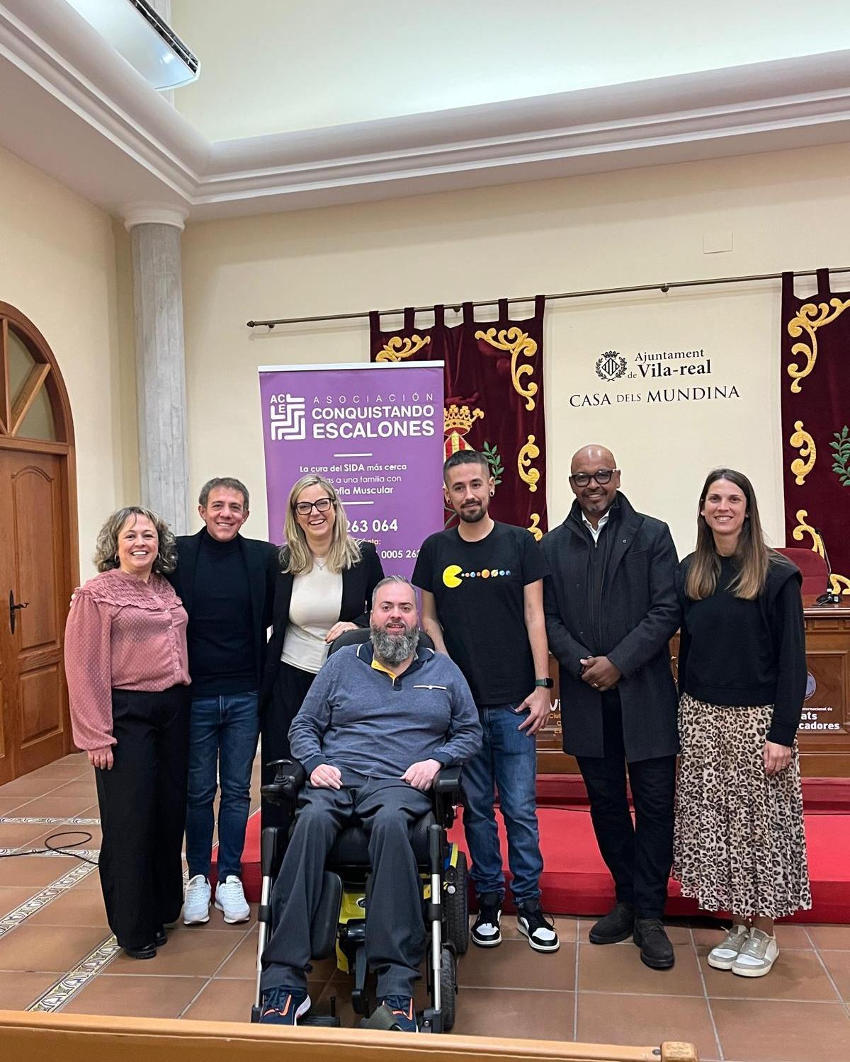 El Villarreal, junto a Conquistando Escalones.