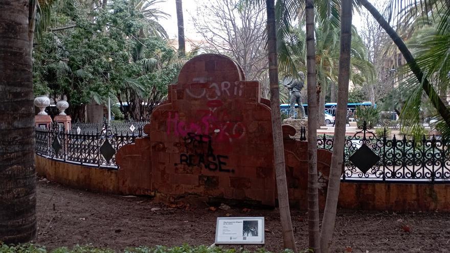 Una pintada en el Parque de hace al menos 13 años