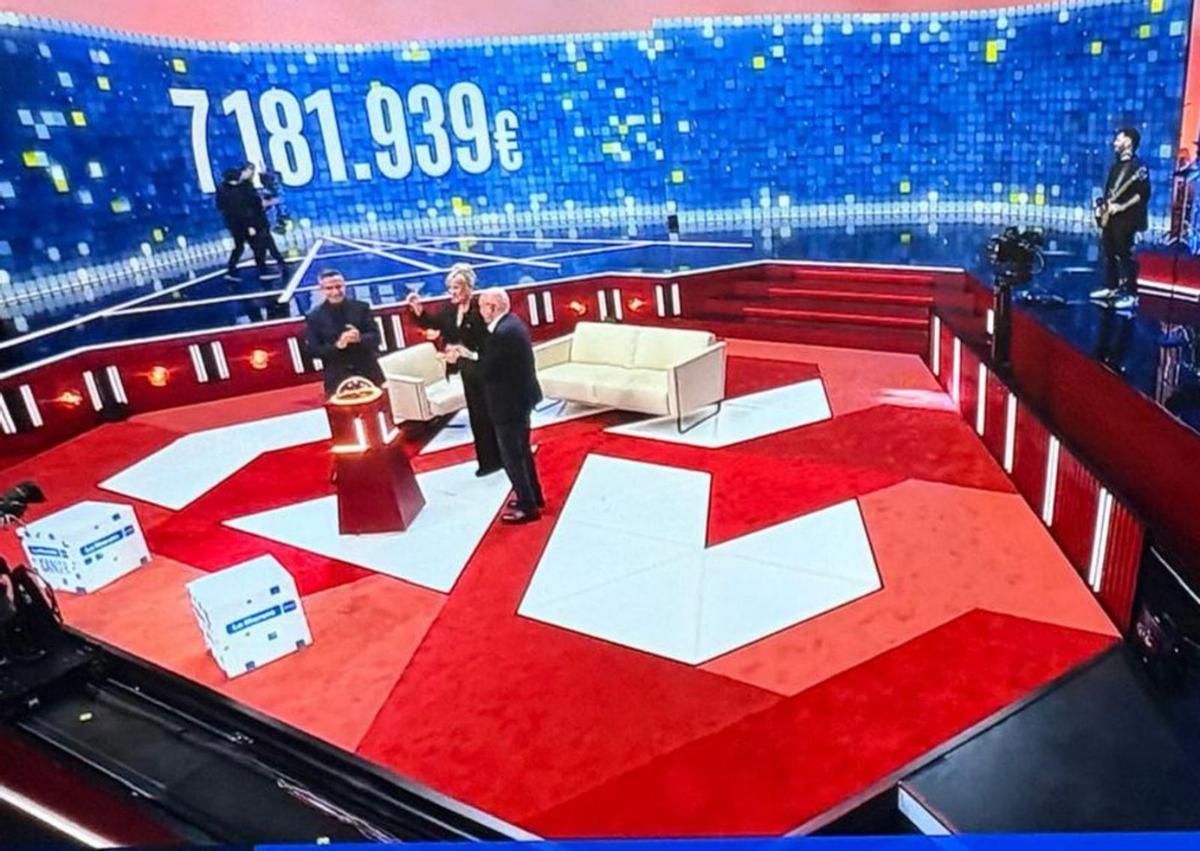 Catalunya es bolca contra el càncer en ‘La Marató 2025’