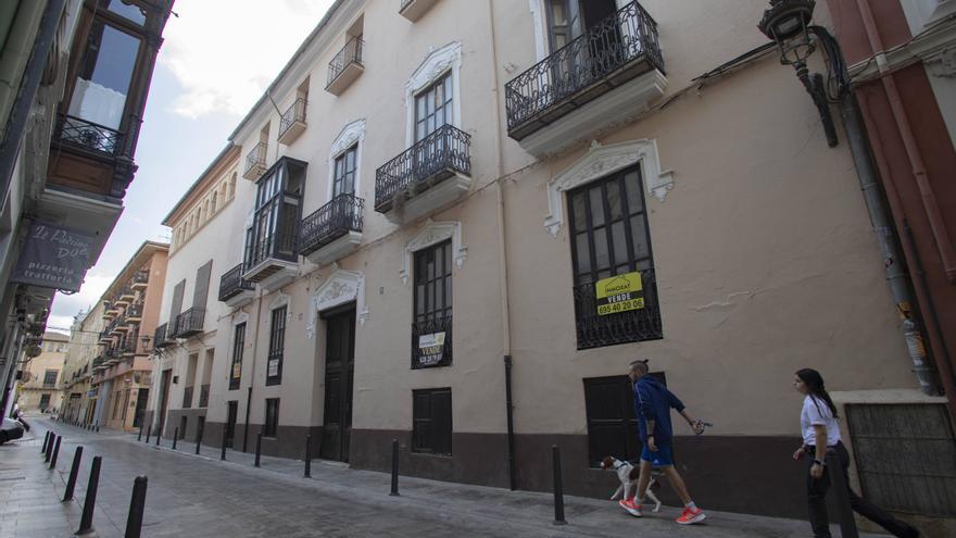 Siete entidades apoyan la reactivación de la vivienda joven en el casco antiguo de Xàtiva