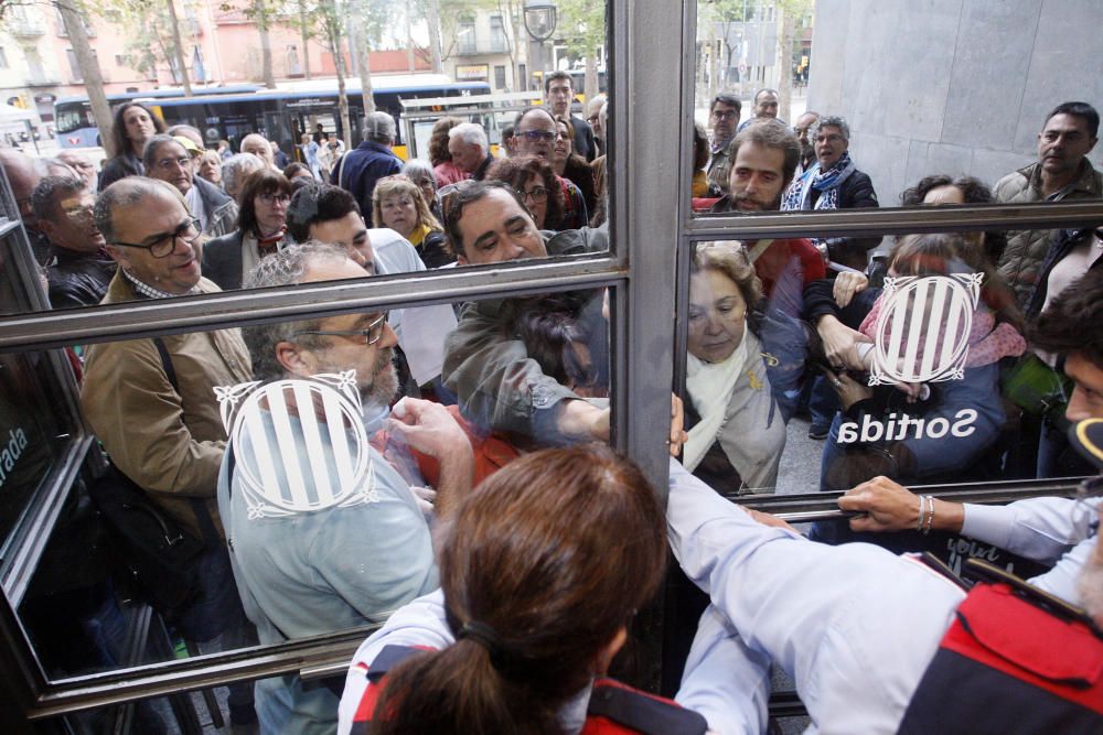 Tensió als jutjats de Girona quan més de 100 persones s'han volgut «autoinculpar»