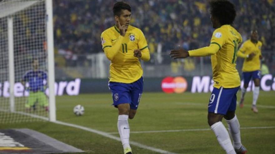 Brasil, sin Neymar, elimina a Venezuela de la Copa América