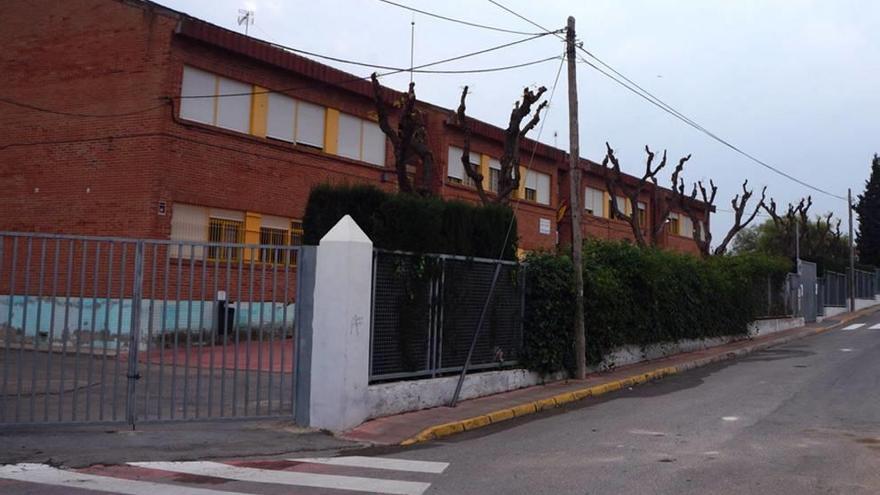 El colegio Vista Alegre dirá por fin adiós a la cubierta de amianto