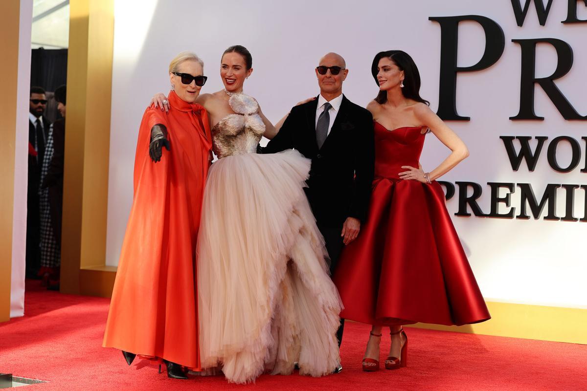 Los actores Meryl Streep, Emily Blunt, Stanley Tucci y Anne Hathaway posan durante el estreno de la icónica película ‘El diablo viste de Prada 2’ este lunes, en el Lincoln Center de Nueva York (EE.UU.).