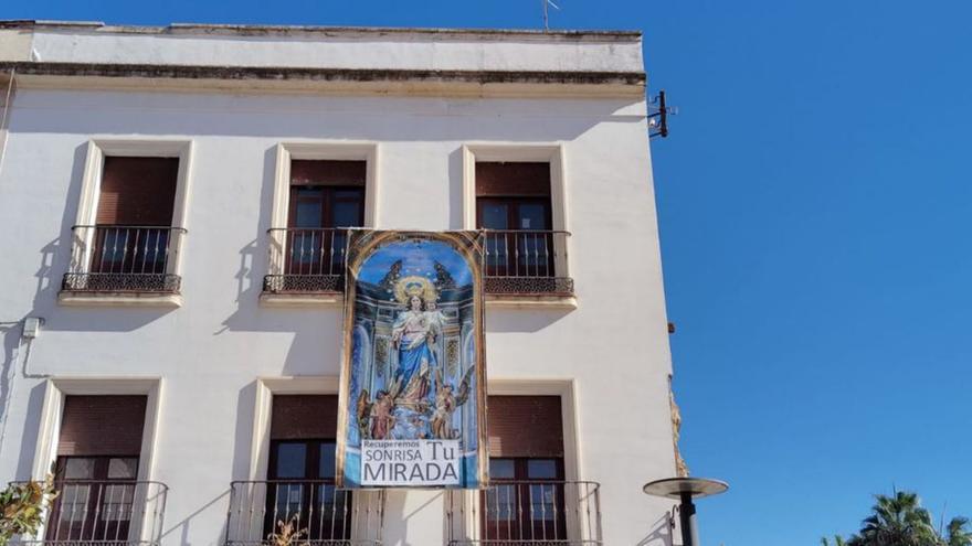 Un colectivo reclama que se devuelva el rostro original a la Virgen de María Auxiliadora de Córdoba