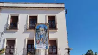 Un colectivo reclama que se devuelva el rostro original a la Virgen de María Auxiliadora