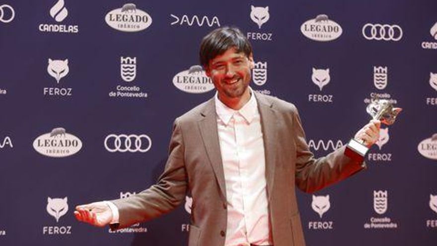Carlos Marques-Marcet con el Premio Feroz a Mejor película de arrebato de ficción