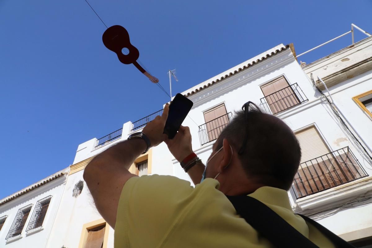 'Córdoba ciudad de estrellas', de Lucía del Pino y  'Guitarras al aire' de Miguel Ángel Moreno