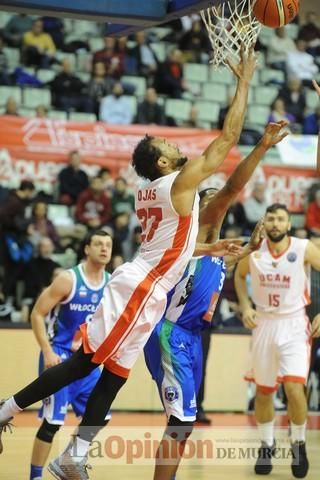 Victoria del UCAM CB frente al Anwil