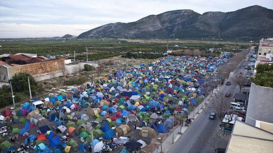 Acampada del Festivern en Tavernes de la Valldigna