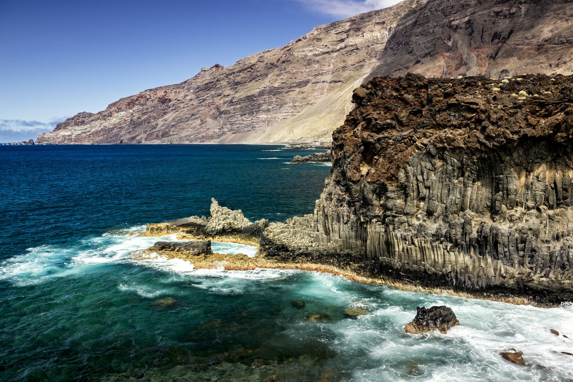 La costa canaria bañada por el océano Atlántico esconde un lugar que es único.
