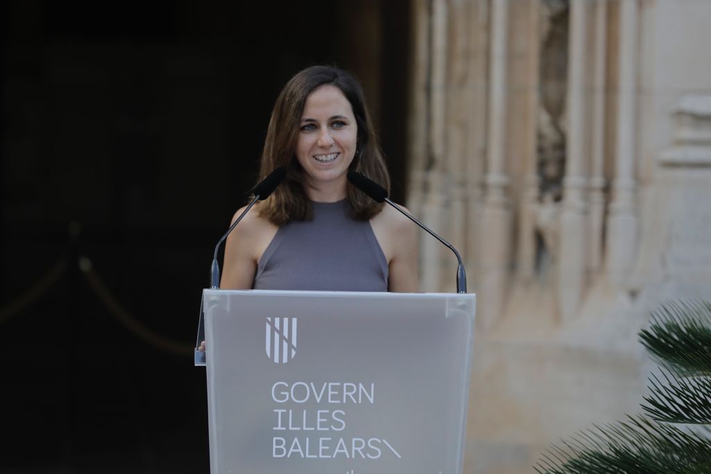 La ministra Ione Belarra firma en Palma con la presidenta Francina Armengol el convenio de transferencia de los fondos del plan de recuperación