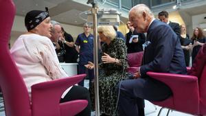 El rey Carlos III protagoniza su primer acto público tras la noticia de su cáncer