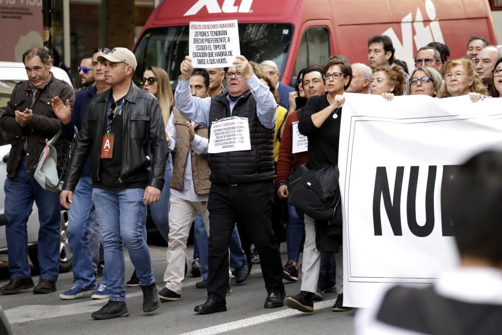 Protesta a favor del pin parental en Murcia