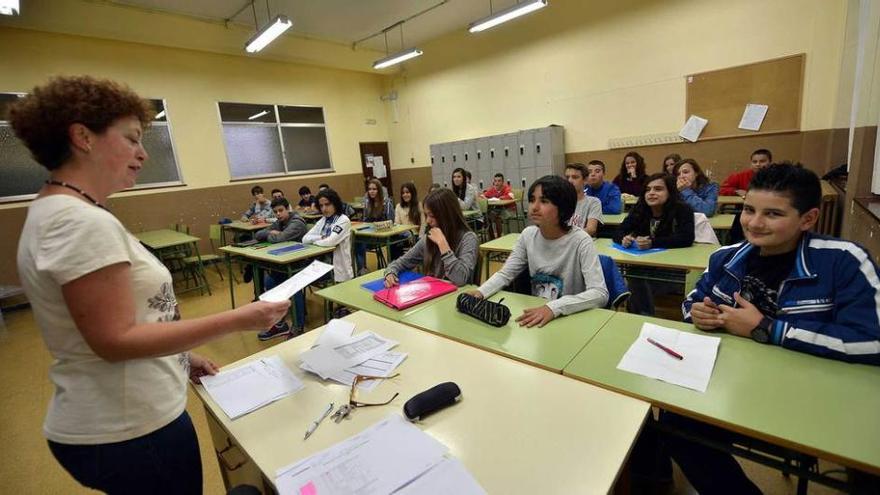 Inicio del curso en un aula del IES Sánchez Lastra de Mieres.