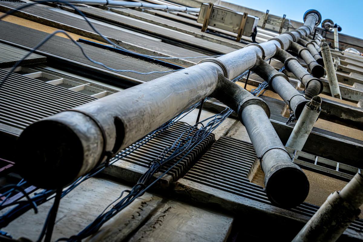 Quatre empreses pugnaran per retirar l’amiant de Badia del Vallès Quatre empreses pugnaran per retirar l’amiant de Badia del Vallès