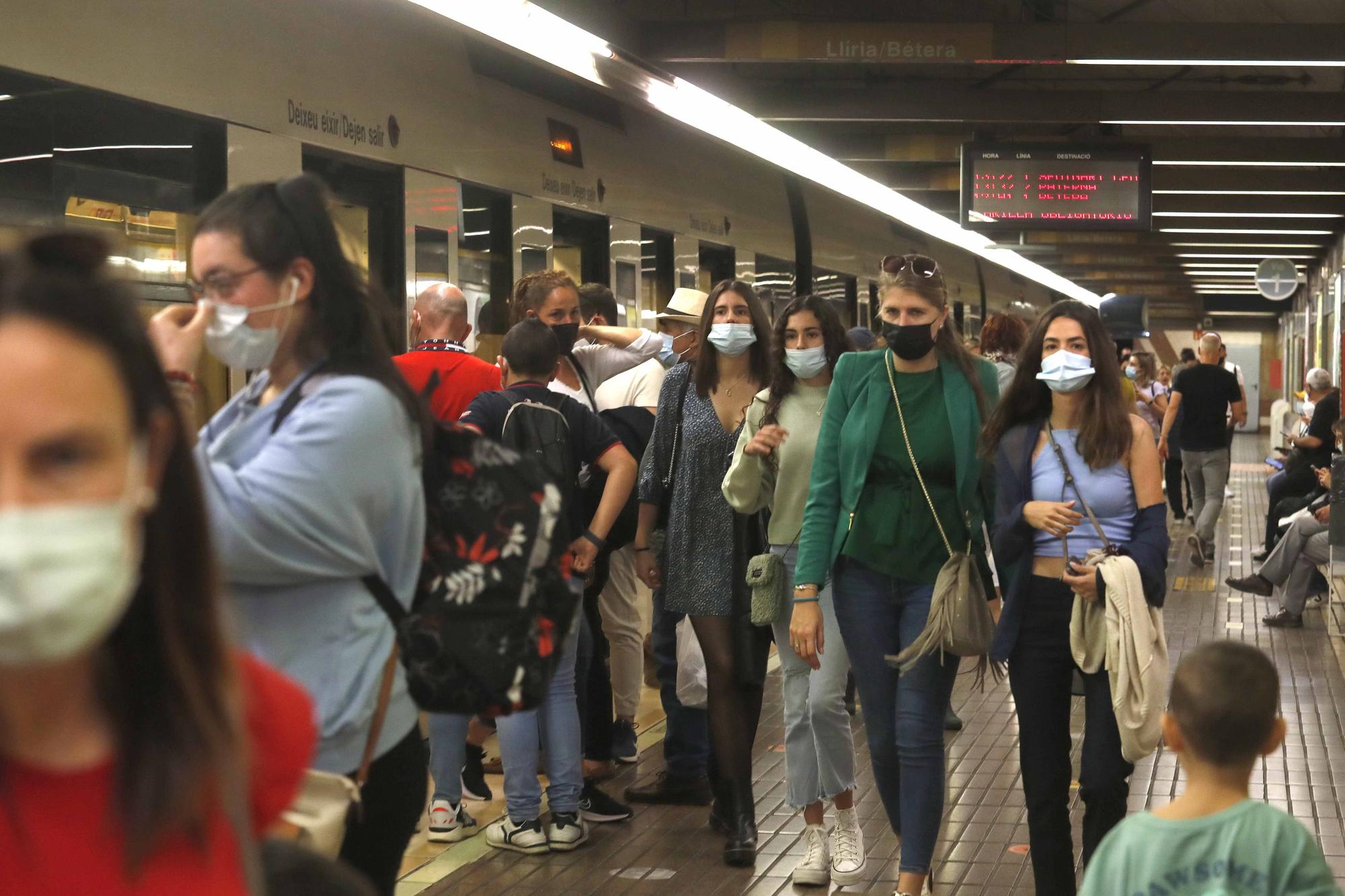 Primer domingo de servicio gratuito en Metrovalencia