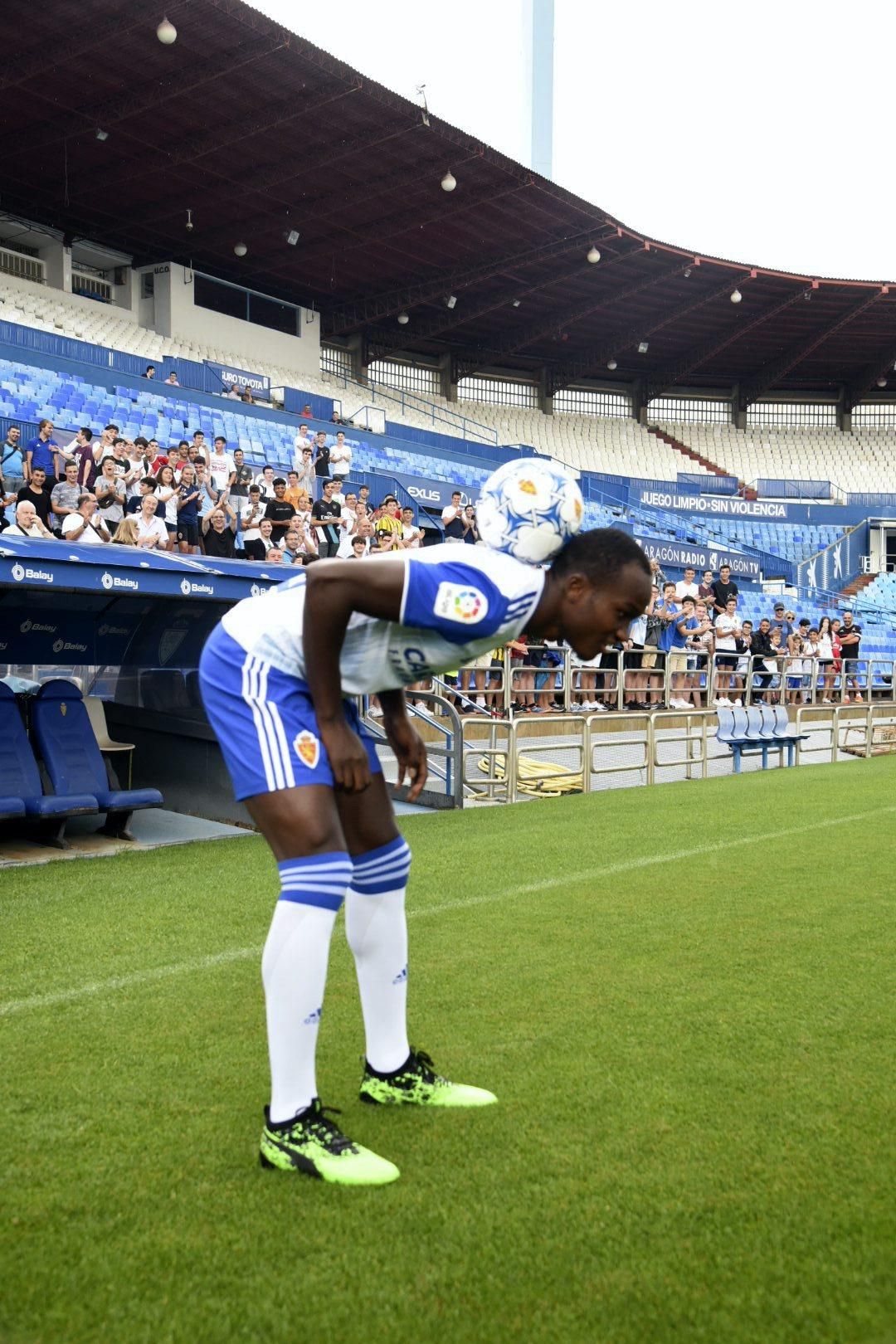 Presentación de Raphael Dwamena, nuevo fichaje del Real Zaragoza