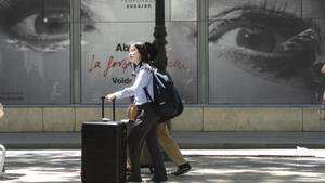 Viatjar o allotjar-se en un hotel aquest estiu serà un 16% més car que el 2024