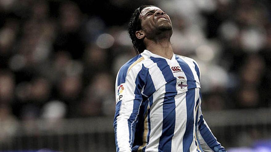 Rodolfo Bodimo lamentándose por una ocasión de gol