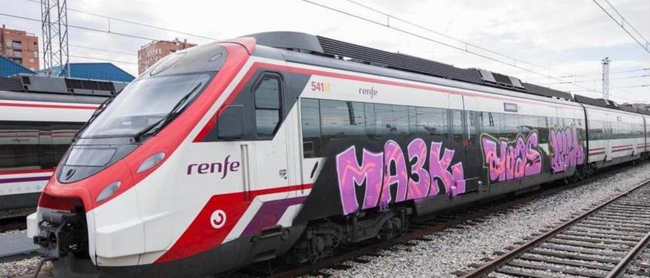 El vandalismo en los trenes de Renfe en Alicante cuesta más de 200.000 euros al año.