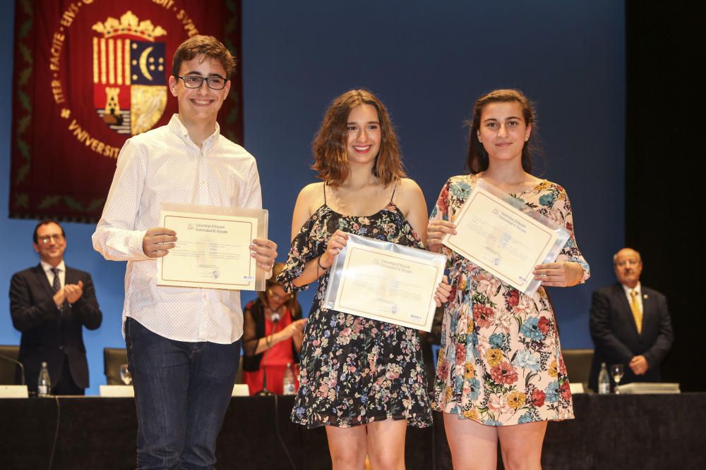 150 alumnos recogen en la UA sus diplomas de la Olimpiada del Saber