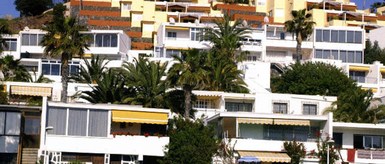 Los empresarios exigen eliminar el uso residencial de las zonas turísticas