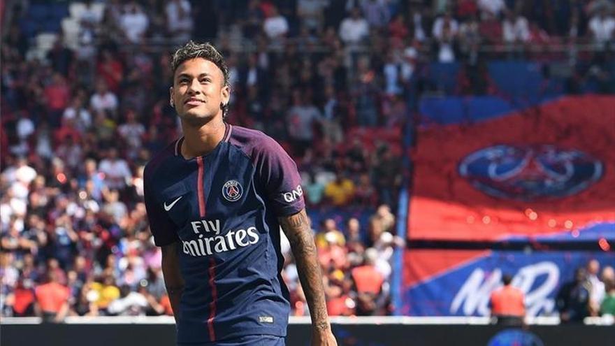 Neymar: «He venido a por un nuevo reto: hacer historia»