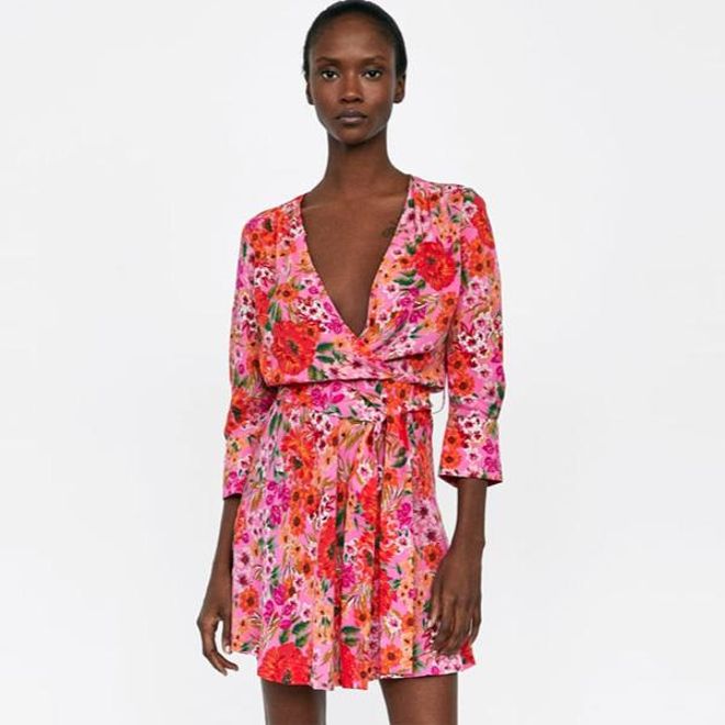 Vestido corto de flores, Zara