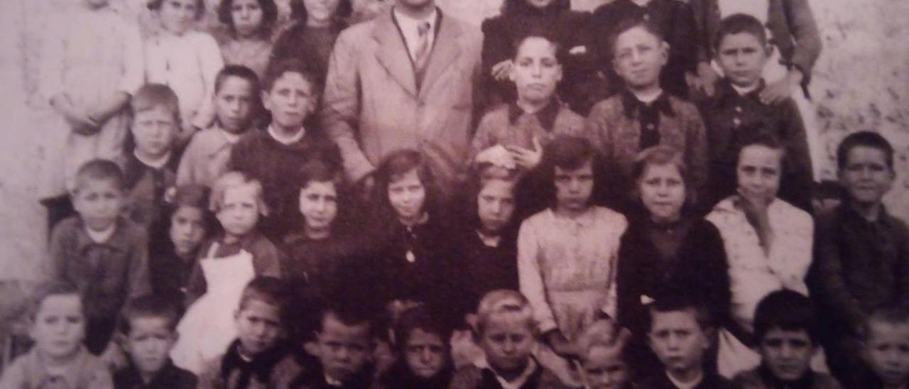 La clase de Domingo Carrascosa en 1938. | Cedida a Chany Sebastián