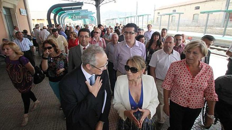 Un momento del recorrido por las instalaciones de la estación de tren, ayer, con motivo de la inauguración de Adif.