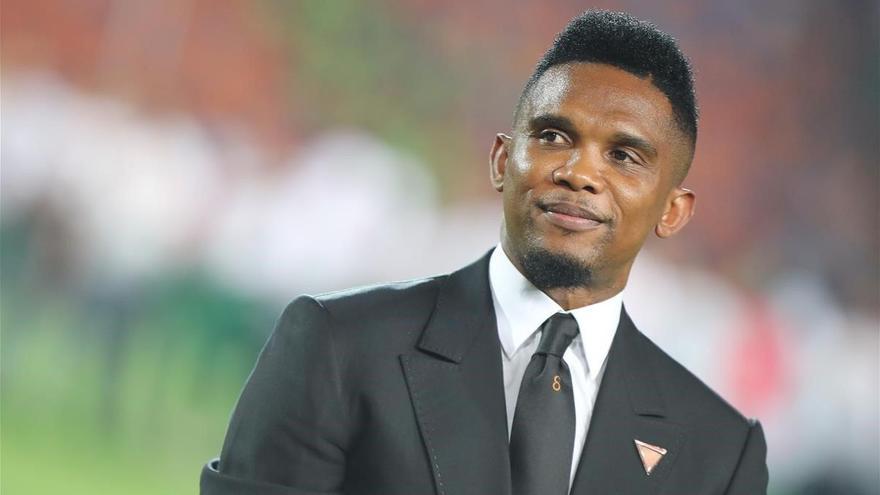 Etoo sufre un violento accidente de coche en Camerún