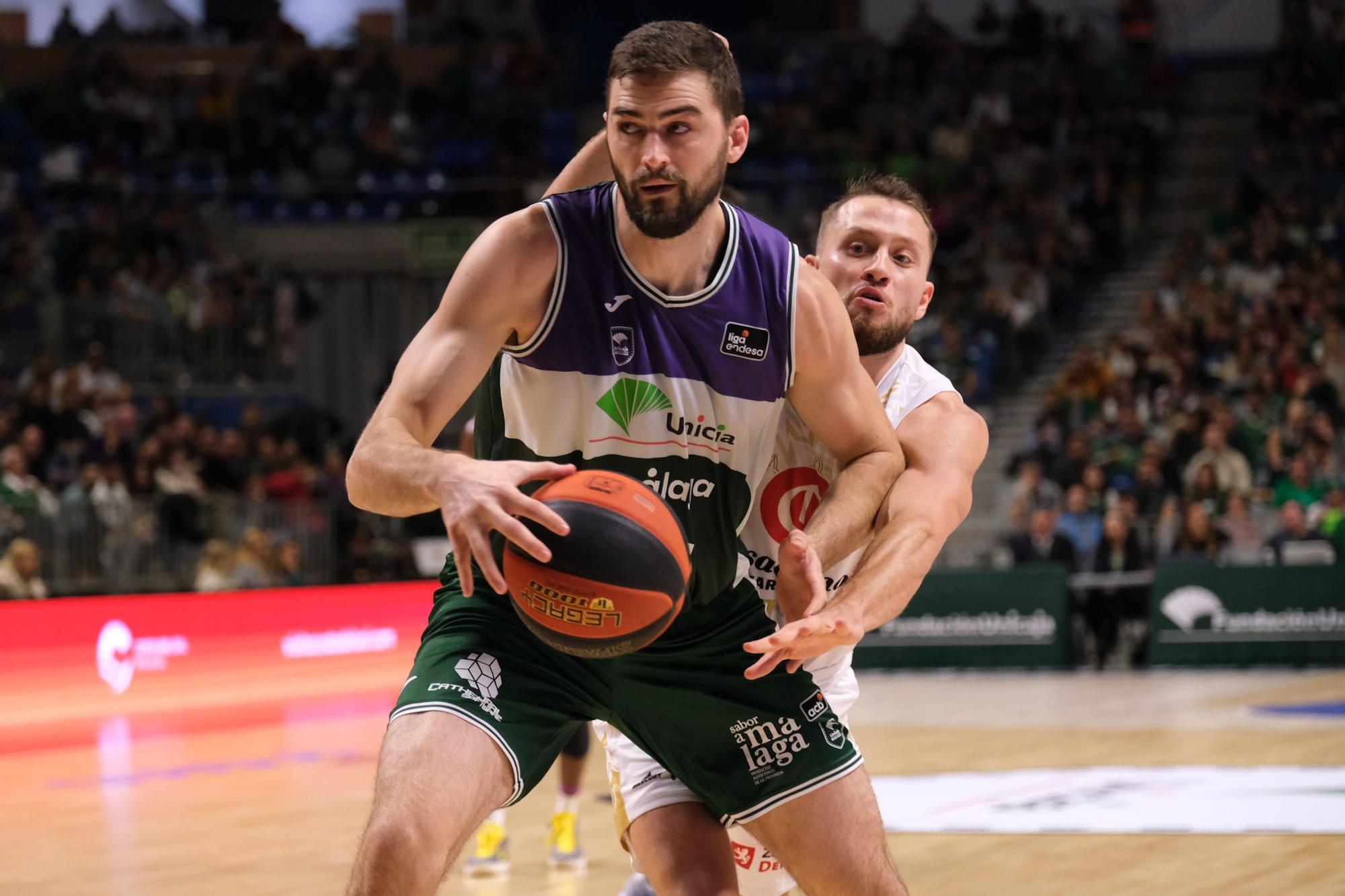 El Unicaja - Casademont Zaragoza de la Liga Endesa, en imágenes