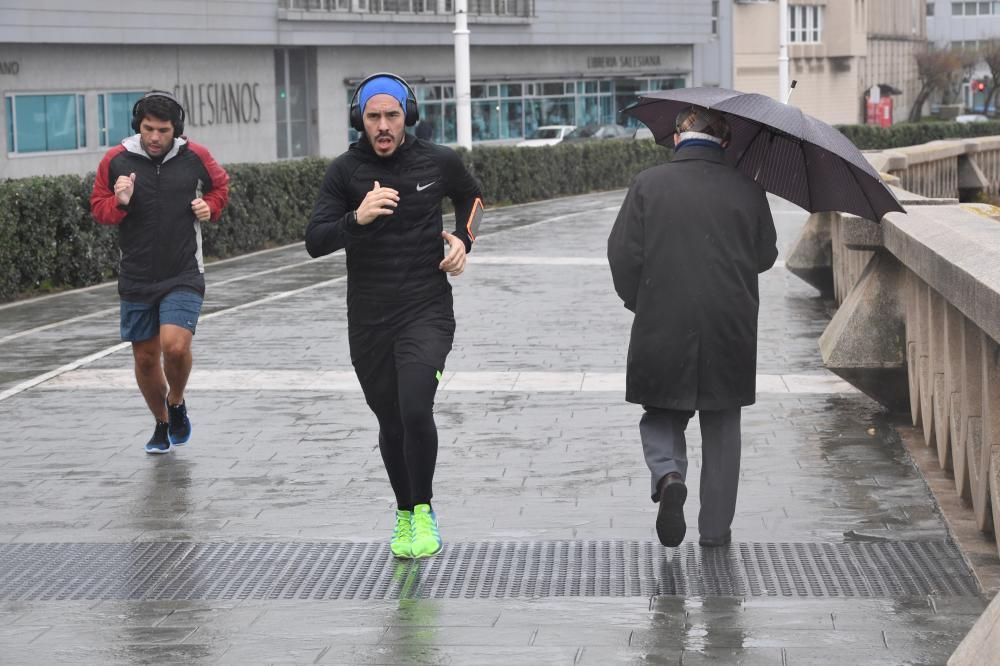 'Bruno' obliga a decretar alerta amarilla y naranja por vendaval, lluvia y oleaje.