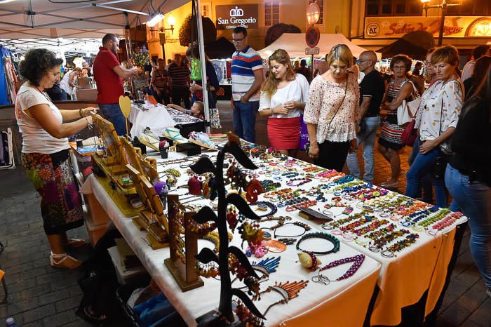 Actos lúdicos en la zona comercialo de San ...