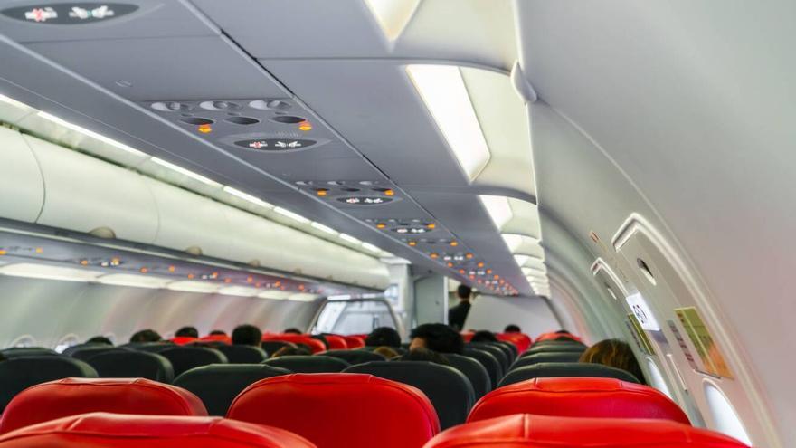Un vuelo que salió de Canarias da la vuelta por la enfermedad de un pasajero