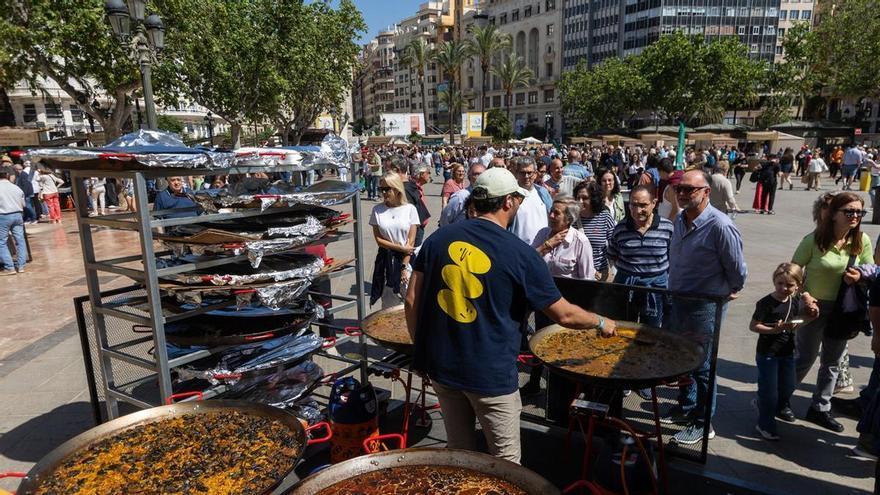 El Tastarròs 2026 colma la plaza del Ayuntamiento