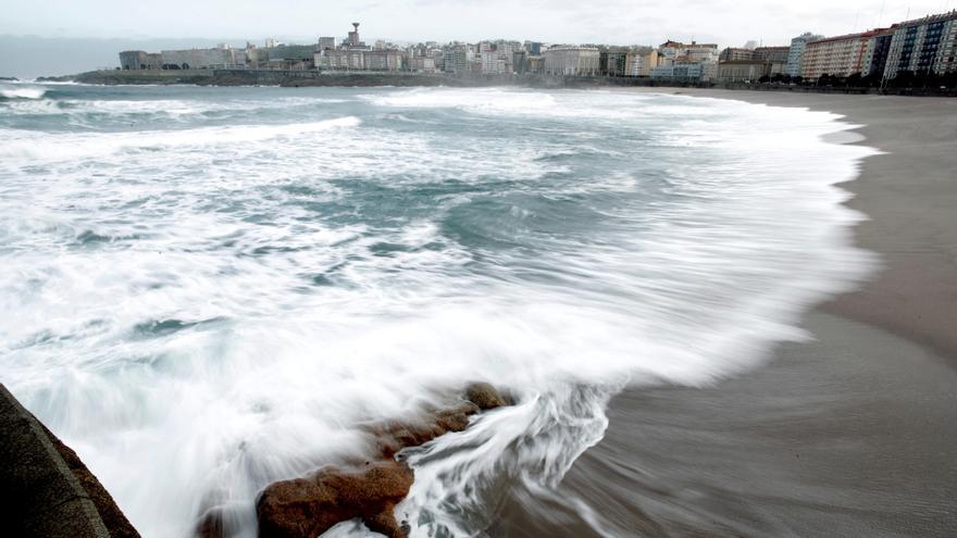 Un fenómeno natural mantiene el agua de Galicia a temperaturas del Mar del Norte