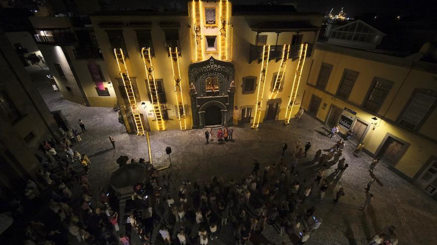 Inauguración instalación Escaleras al cielo en la Casa de Colón