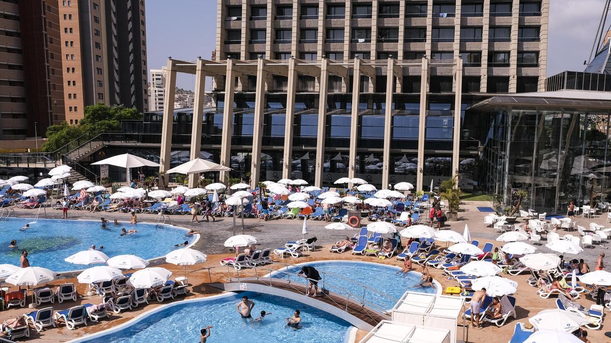 Turistas en un hotel de Benidorm (Alicante).