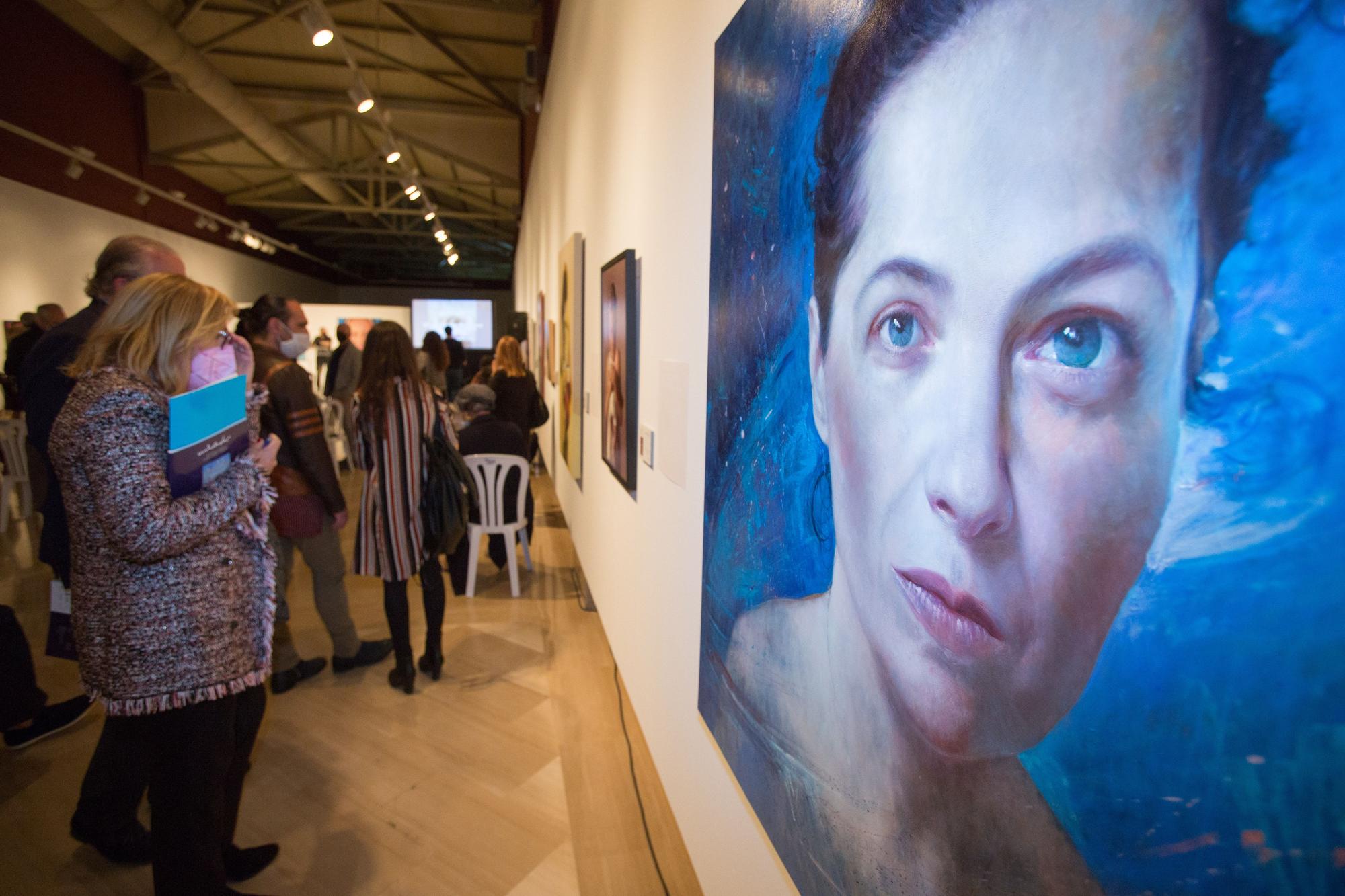 Inauguración de la exposición de los Premios Miradas de la Fundación Alió