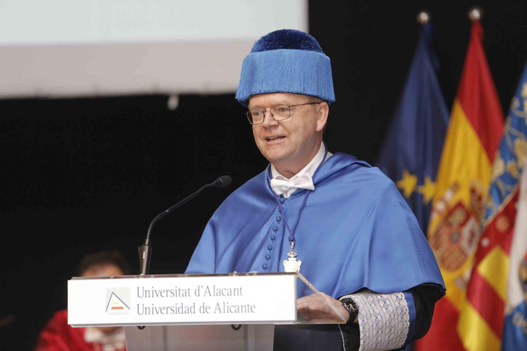 Investidura como doctores honoris causa de la UA al profesor de Matemática Aplicada Joachim Rosenthal, y al profesor emérito de la Universidad de València, Antoni Ferrando Francés