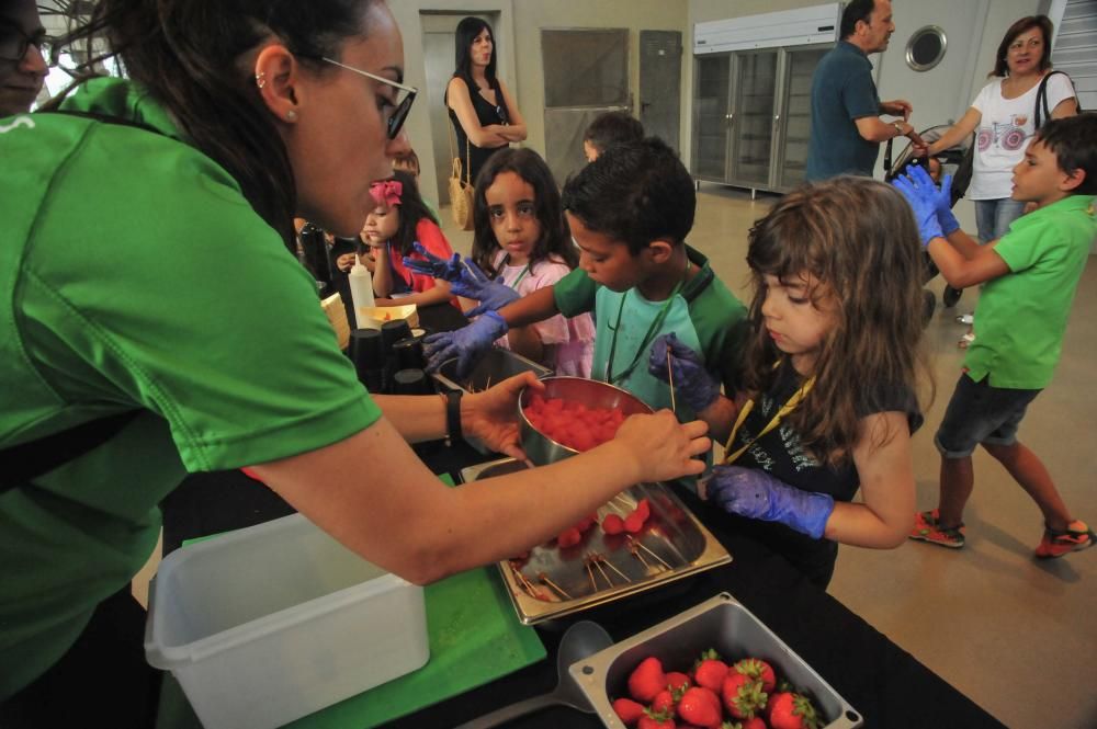 Compras y cocina con los más pequeños en el mercado de Vilagarcía.